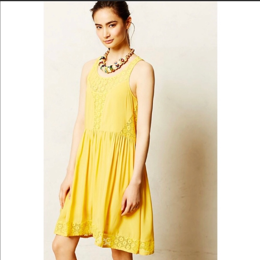 Anthropologie dress Lilka Dress Keyhole Back Lace